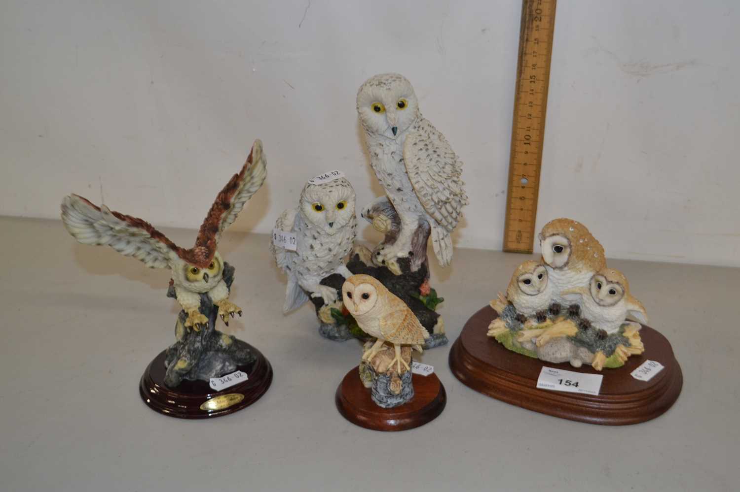 Mixed Lot: Owl ornaments