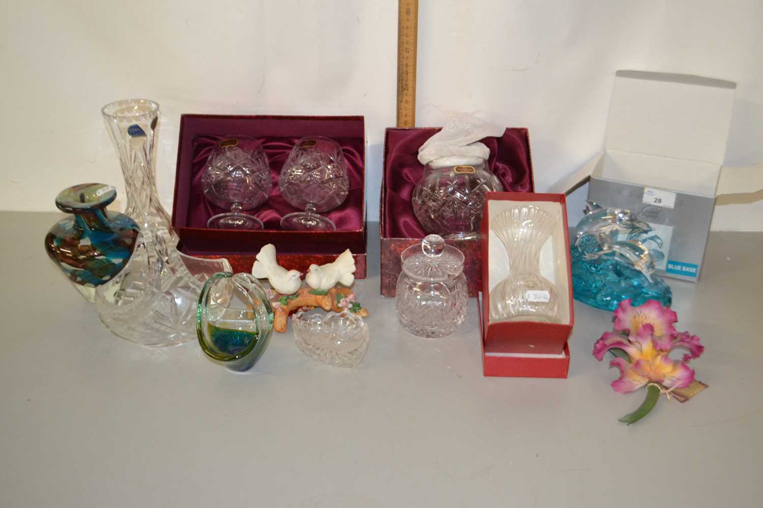 Mixed Lot: Medina glass vase, Royal Doulton crystal brandy glasses, glass dolphin ornament and