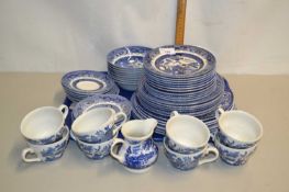 Quantity of Willow Pattern tea wares