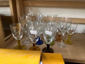 Quantity of assorted glass ware