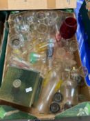 Mixed Lot: Storage caddy, assorted glass ware etc