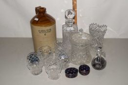 Mixed lot: stoneware flagon, decanter with glasses, various ornaments and other small items