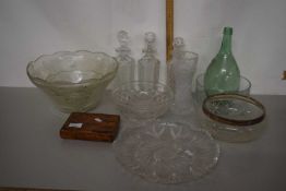 Mixed Lot: various decanters, glass bowls and other items