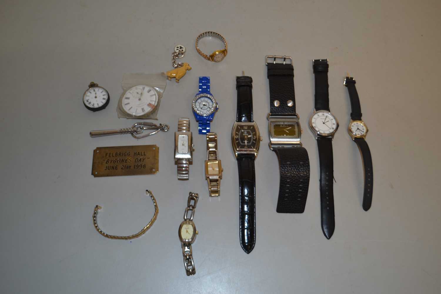 Box of mixed wrist watches - Image 2 of 2