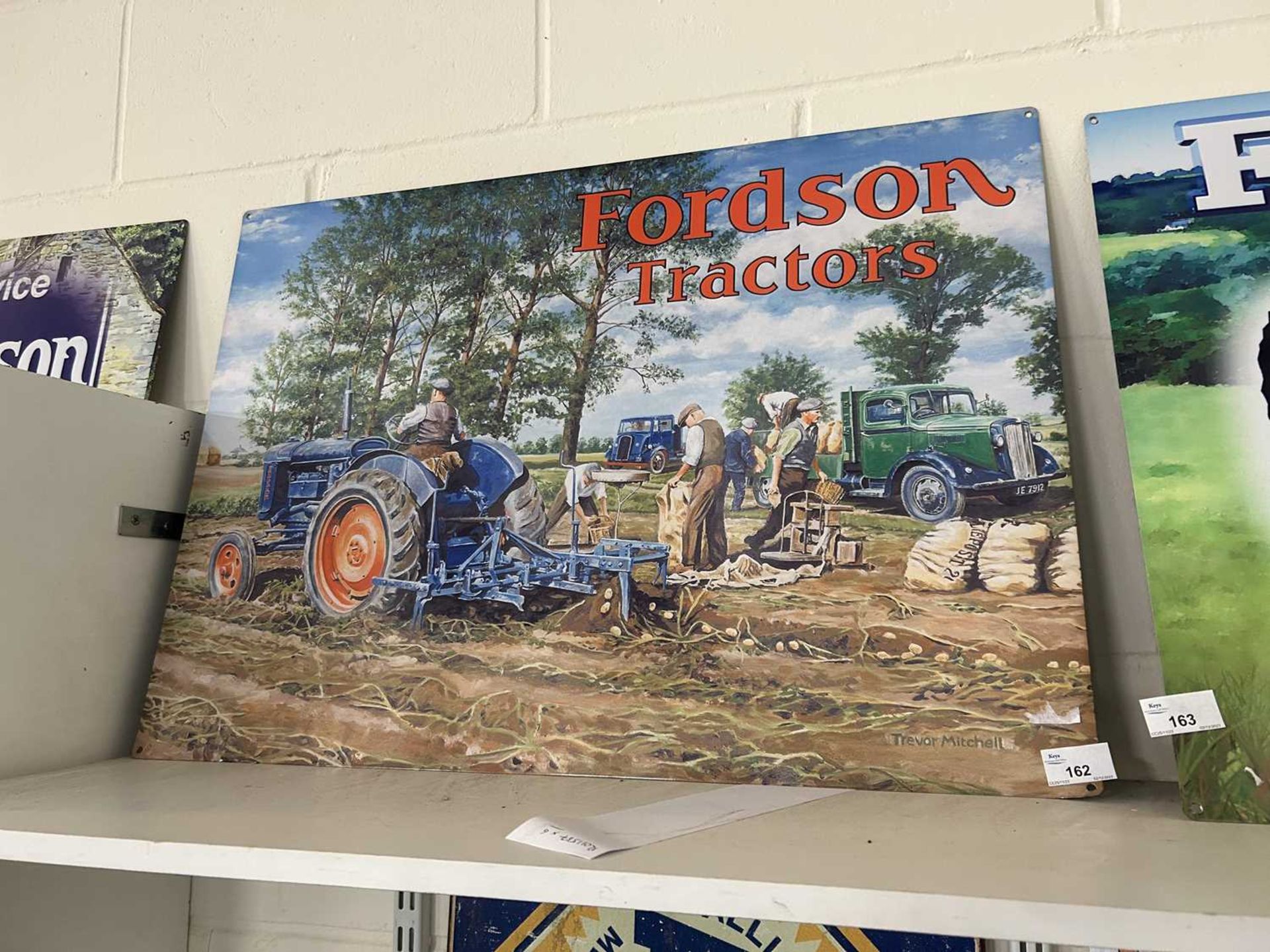 Reproduction thin metal sign 'Fordson Tractors'