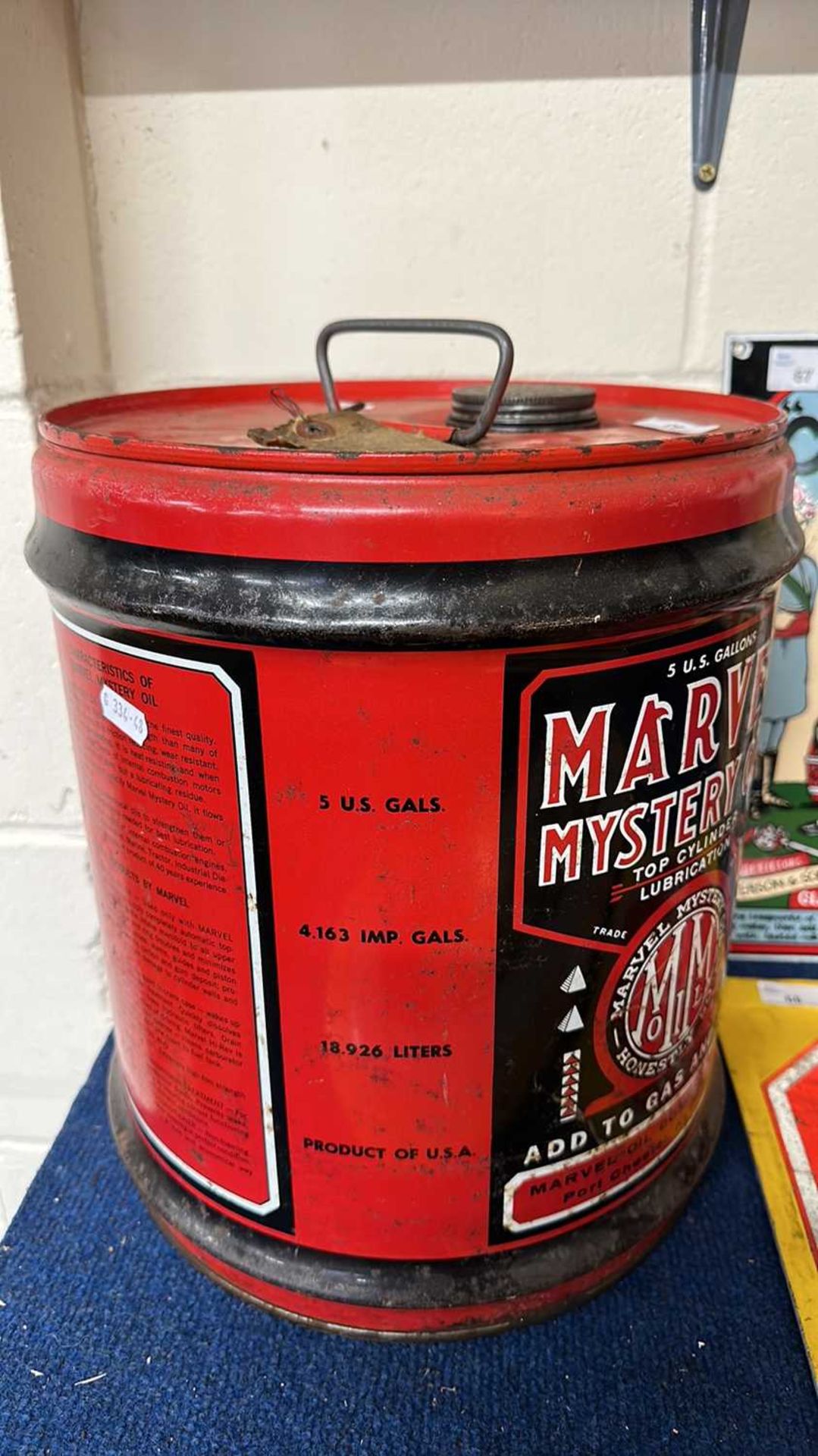 A vintage barrel Marvel Mystery Oil (empty), 5 gallon size, 34cm high - Image 2 of 3