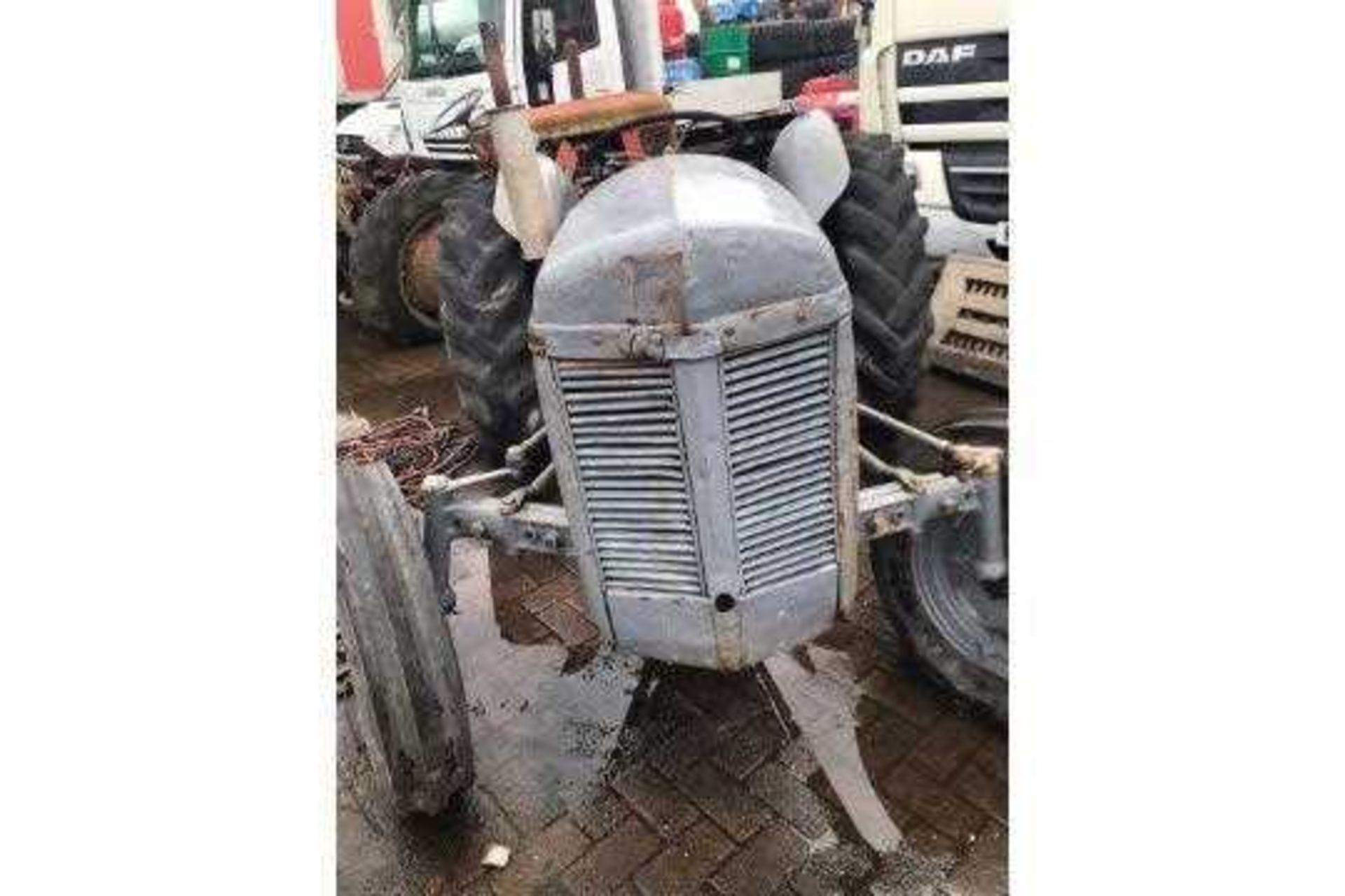 Massey Ferguson 35X Tractor, 2wd, manual PTO, currently in Selby (Yorks) due to transport issues and - Image 2 of 8