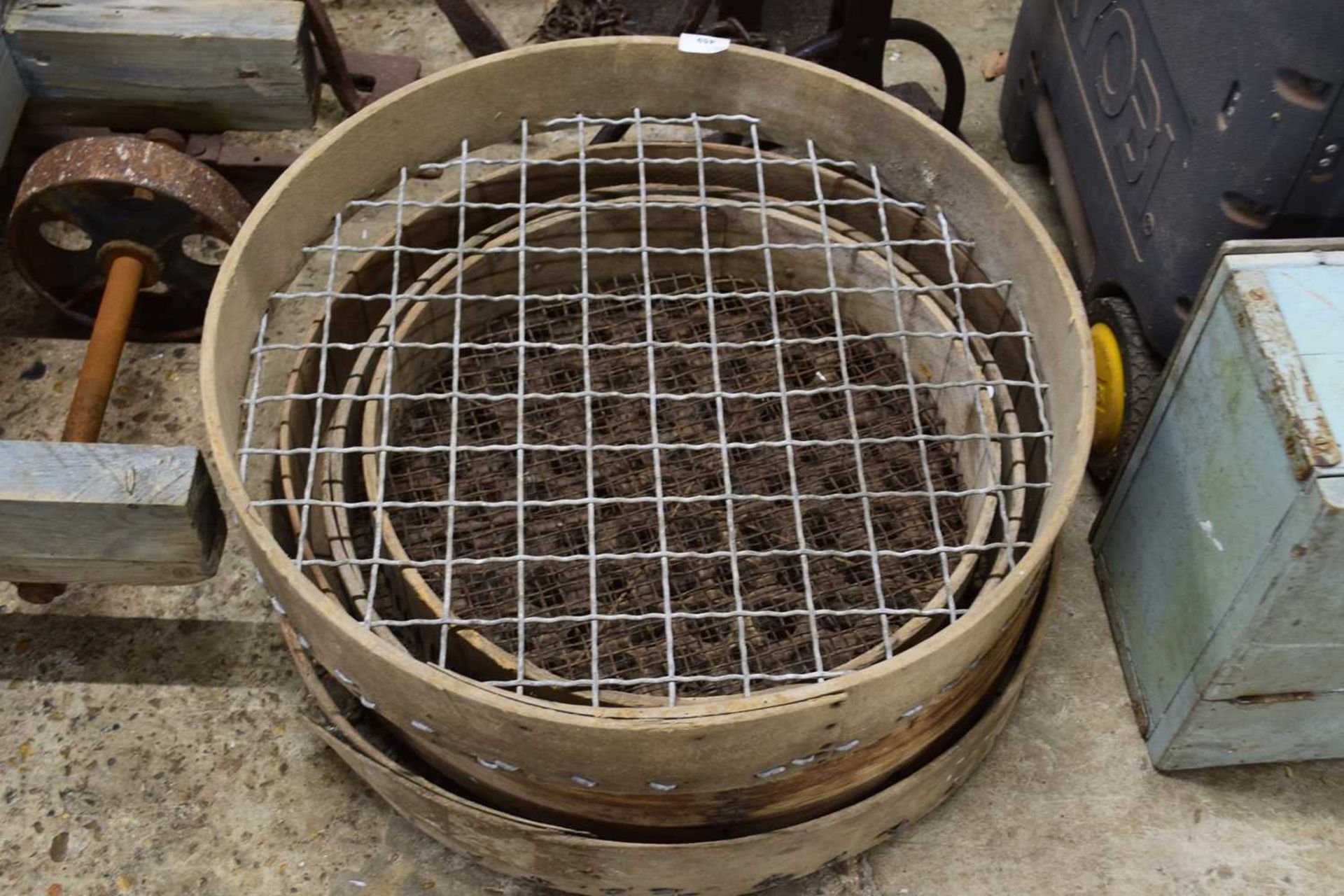 Mixed lot of vintage wooden framed sieves