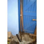 Mixed Lot vintage ditching spade and hay forks