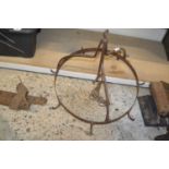 Circular iron game hanger