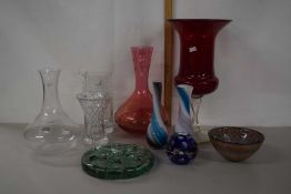 Mixed Lot: Various modern glass vases, bowls etc
