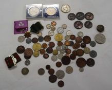 Quantity of mixed coins to include King Amadeo I, 1871 Spanish 5 pesetas coin, George III pennies