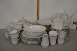 Mixed Lot: Dinner and tea wares to include Royal Doulton New Romance, Duchess, Crown Ming