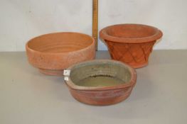 Mixed Lot: Three various assorted plant pots