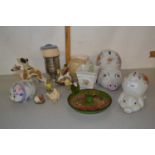 Mixed Lot: Piggy banks, various animal ornaments and other assorted items