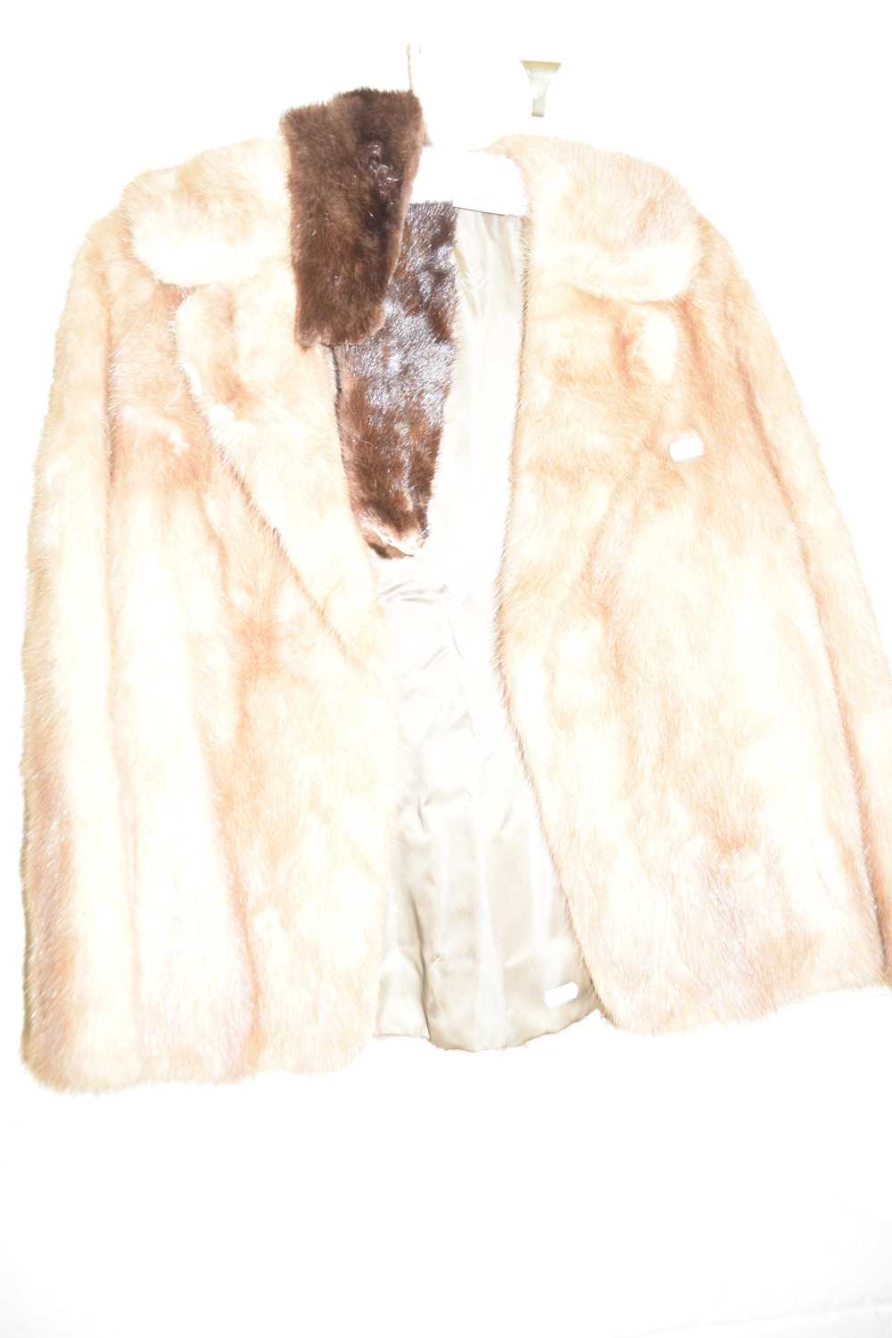 Short fur coat