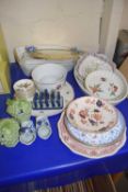 Mixed Lot: Assorted ceramics to include Royal Worcester Evesham and others