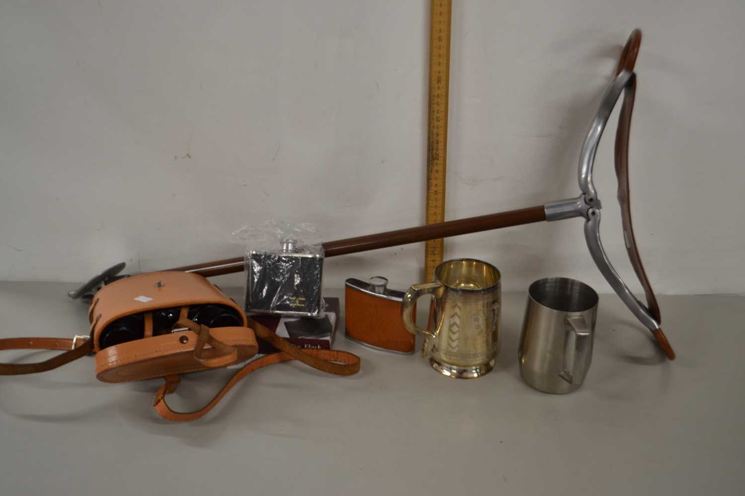 Mixed Lot: Shooting stick, binoculars in leather case, hip flasks etc