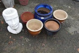 Quantity of various modern plant pots