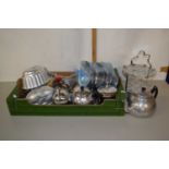Mixed Lot: Various assorted tea wares, cake stand, jelly mould etc