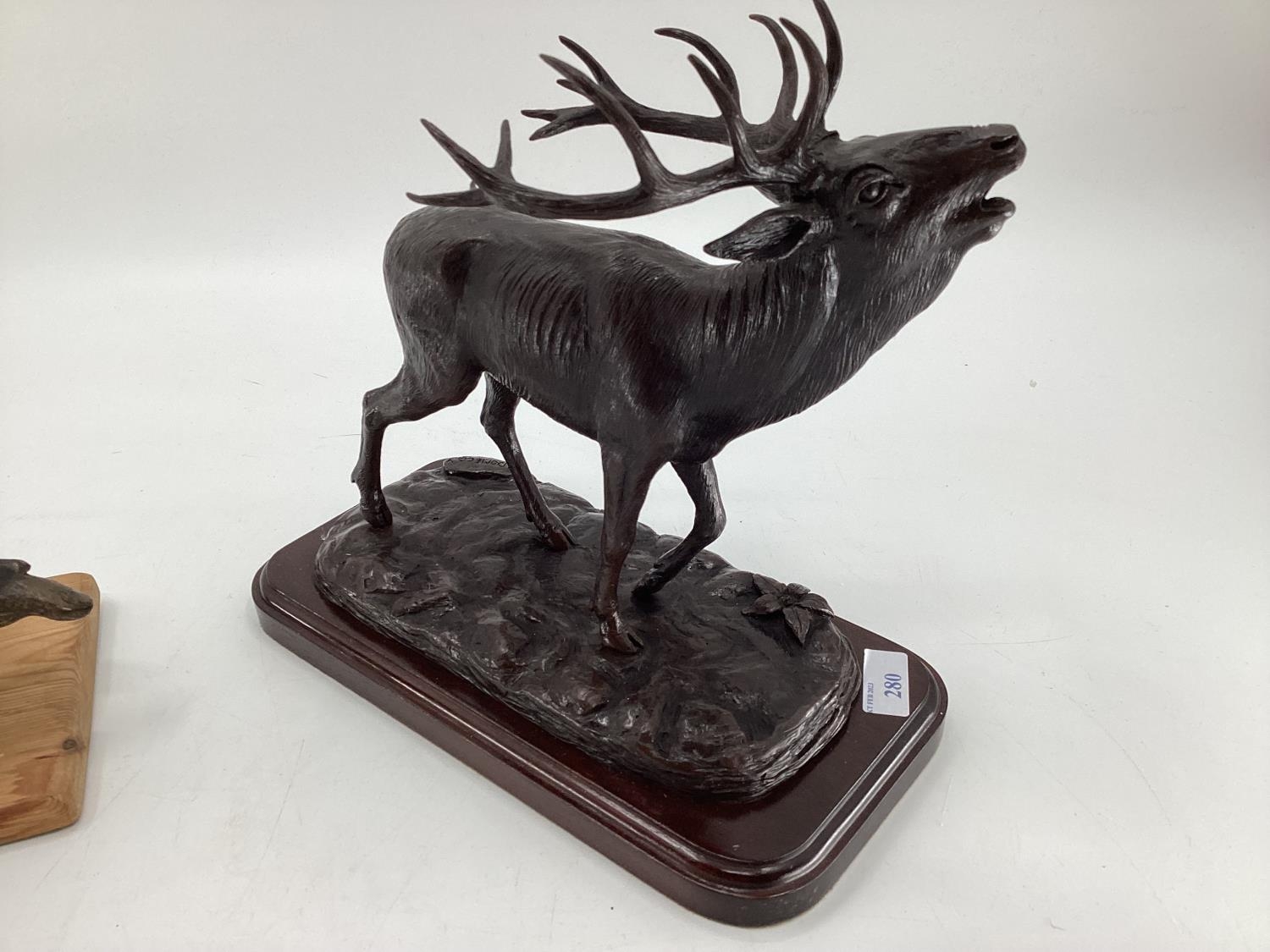 A modern decorative bronze style model of a red stag, mounted on wooden plinth, 27cm H x 30cm W - Image 3 of 5