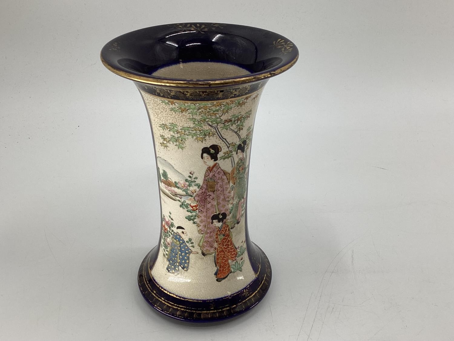 Quantity of ceramics, to include: pair of Japanese Imari satsuma vasses, Toby jugs, etc - Image 19 of 23