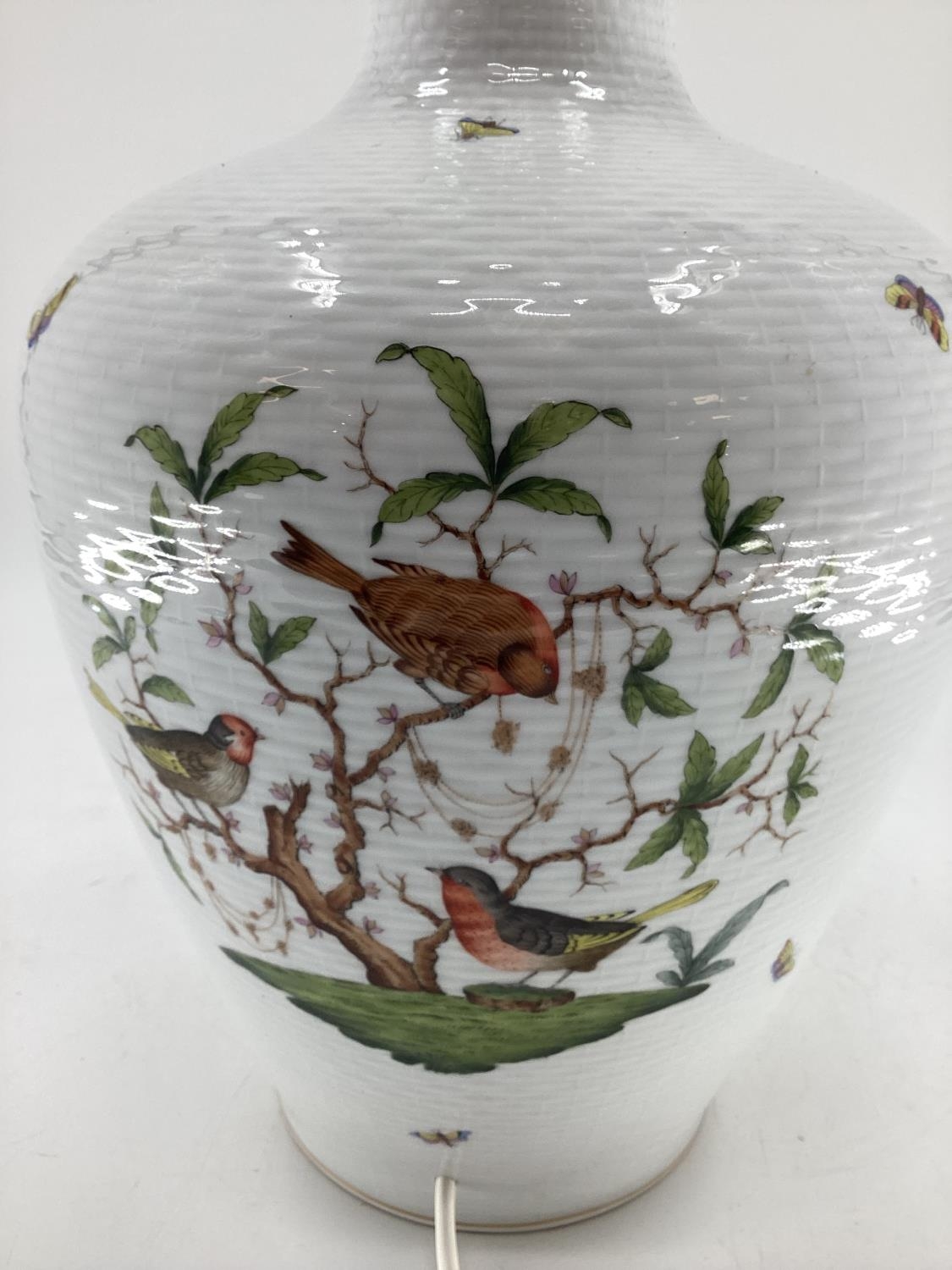 A large Herend bulbous vase, as a table lamp, white ground, decorated fauna and birds, 50cmH - Image 3 of 6