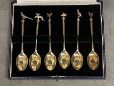 A set of Sterling silver 6 teaspoons with hunting country pursuit finials, ih fitted box, stamped to