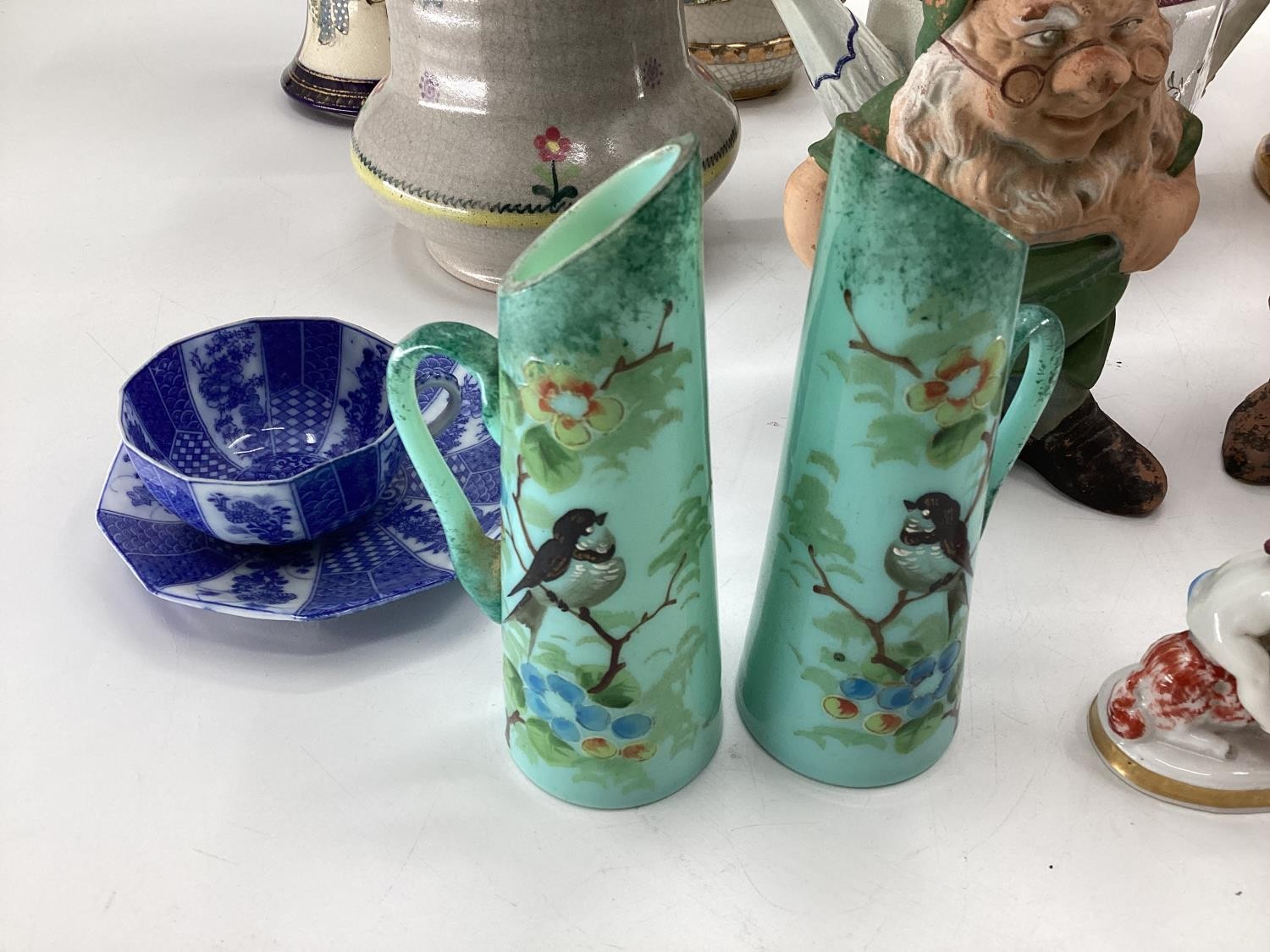 Quantity of ceramics, to include: pair of Japanese Imari satsuma vasses, Toby jugs, etc - Image 5 of 23