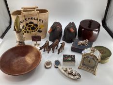 A quantity of various decorative desk items including trinket boxes, lidded circular boxes, a pair