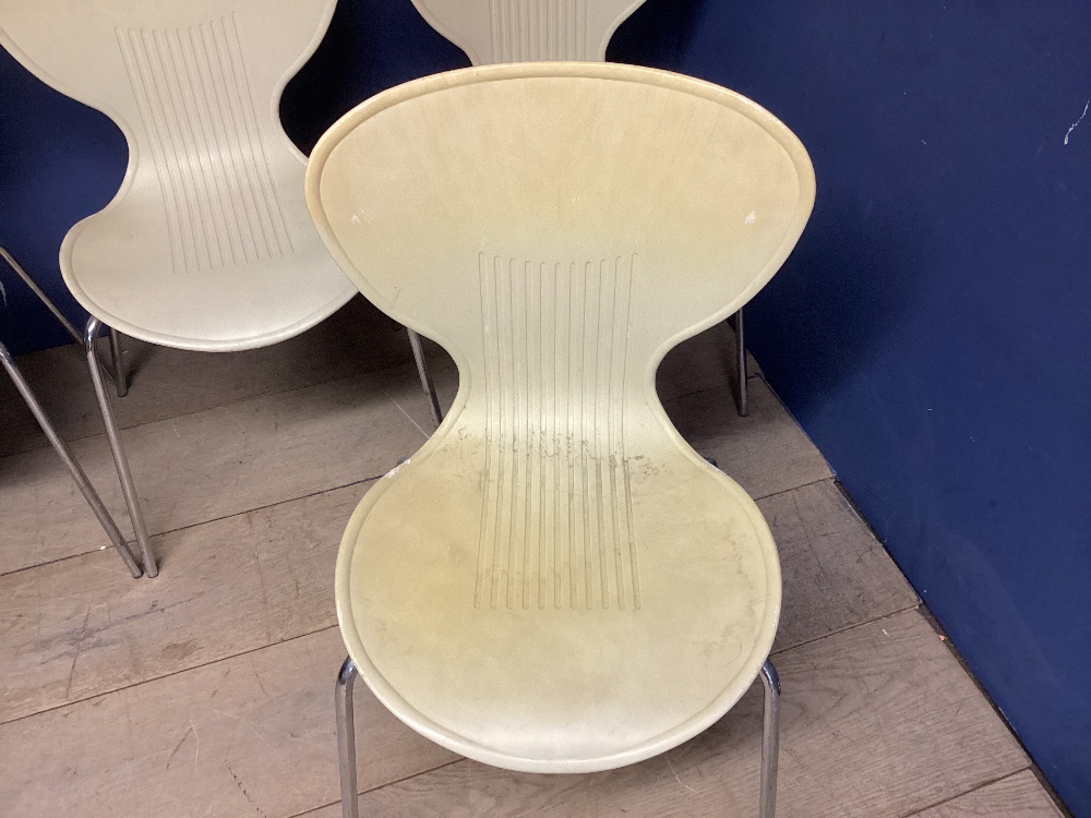 A set of four mid C20th plastic chairs - Image 2 of 2