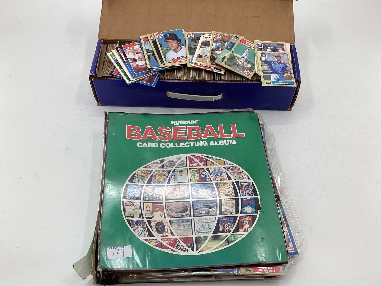 Large collection of C20th American Baseball cards, and a boxed dug out collectors card storage box - Image 6 of 6