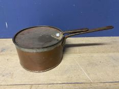 A very large copper pan and lid, 32cm diameter