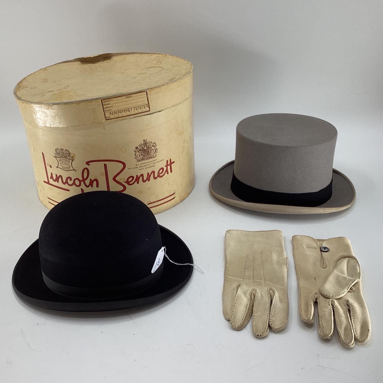 Vintage lot, Lincoln Bennett Bowler 7 1/4 and a Lincoln Bennett London hat box and a worn 71/4 - Image 2 of 10