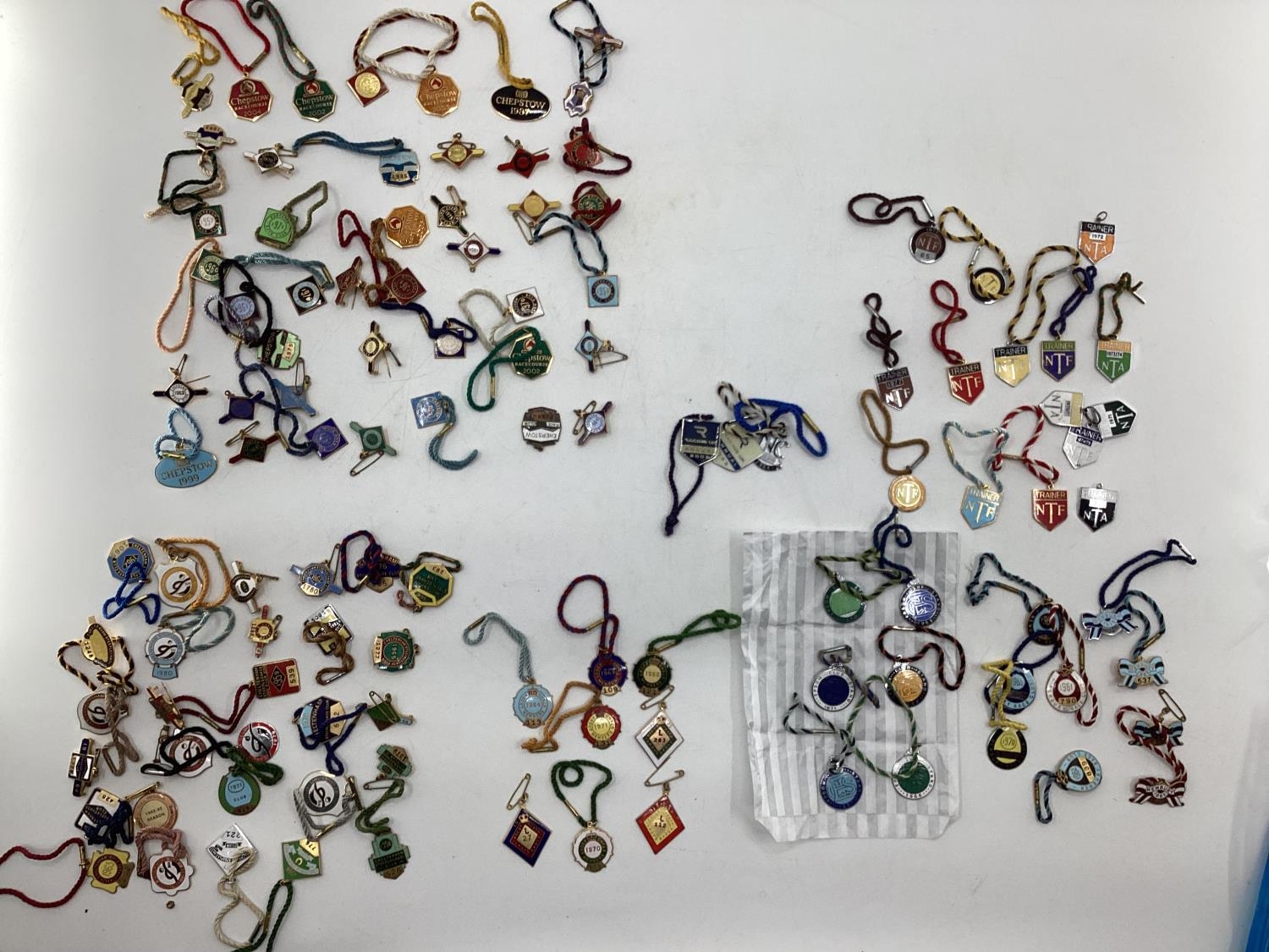 Collection of approx. 113 horse racing badges, Newbury 1961-79 (pendants and pins), Epsom 1965-71,