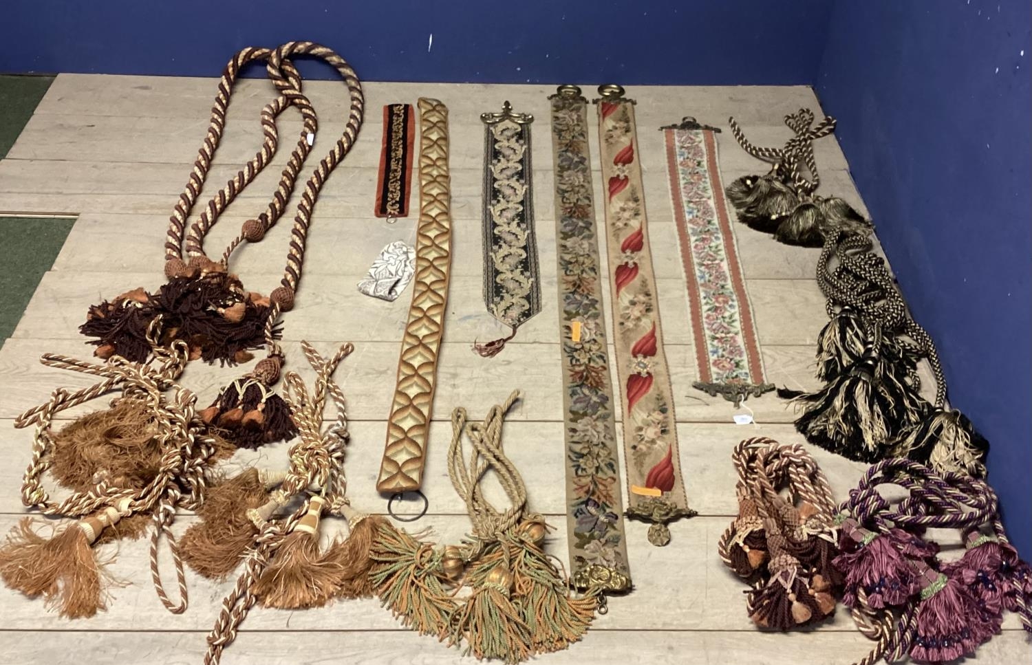 A quantity of rope and tassle curtain tie backs and five Victorian gilt metal mounted tapestry - Image 2 of 13
