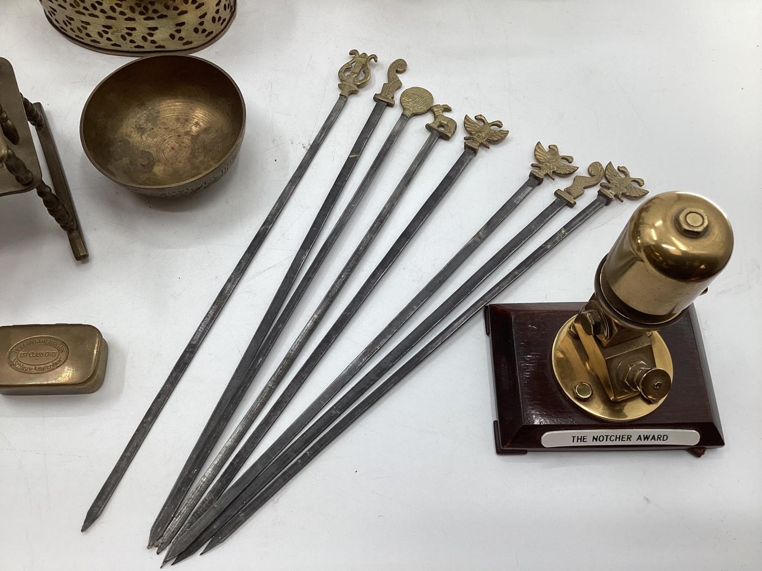 A collection of metalware to include Middle Eastern style ewers, trench art and other items - Image 3 of 15