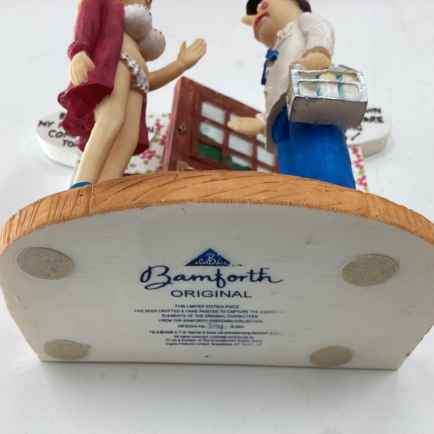 BAMFORTH: Four Bamforth original ceramic novelty figure groups, three in original boxes based on - Image 14 of 16