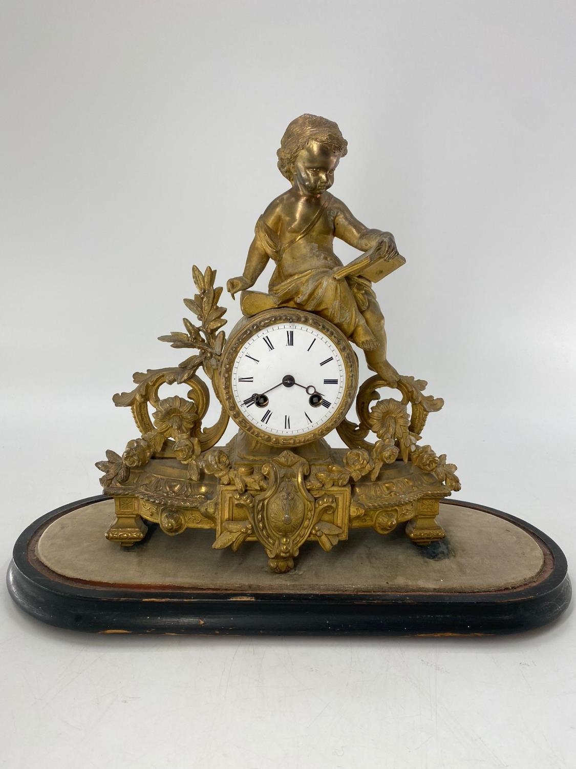 French gilt mantle clock, surmounted by Cherbub figure reading a book, in a glass dome - Image 3 of 5