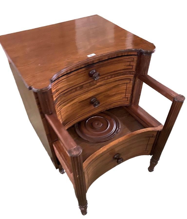 A large Regency mahogany inverted bow front commode with reeded columns and turned raised legs to - Image 2 of 2