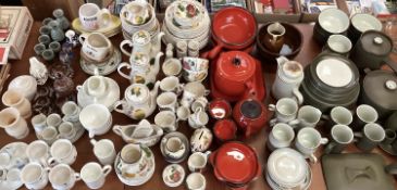 Quantity of kitchen china, including white Villeroy and Bosch, Denby etc