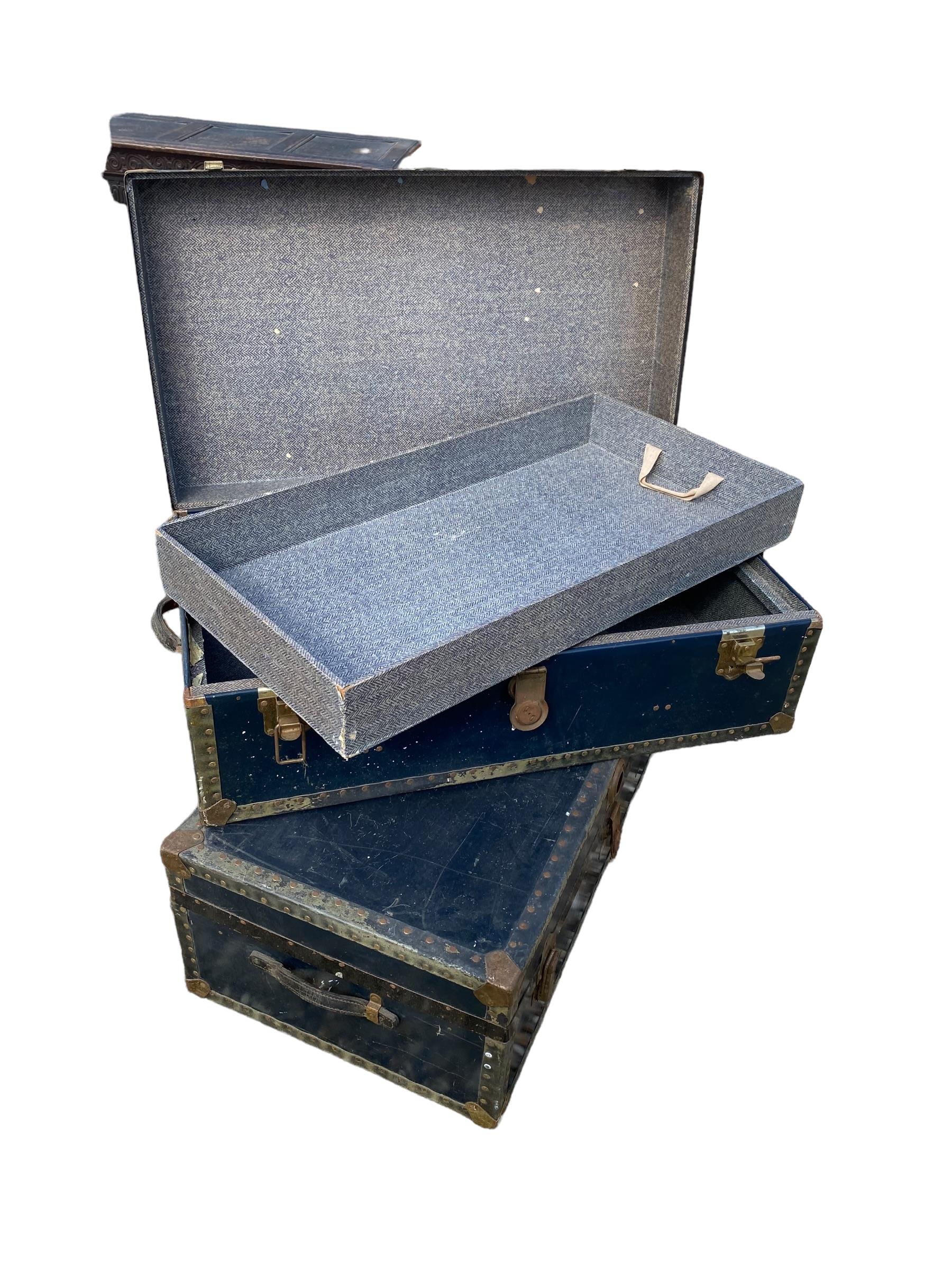 A similar pair of Navy blue trunks , with removable top trays, some wear - Image 2 of 2