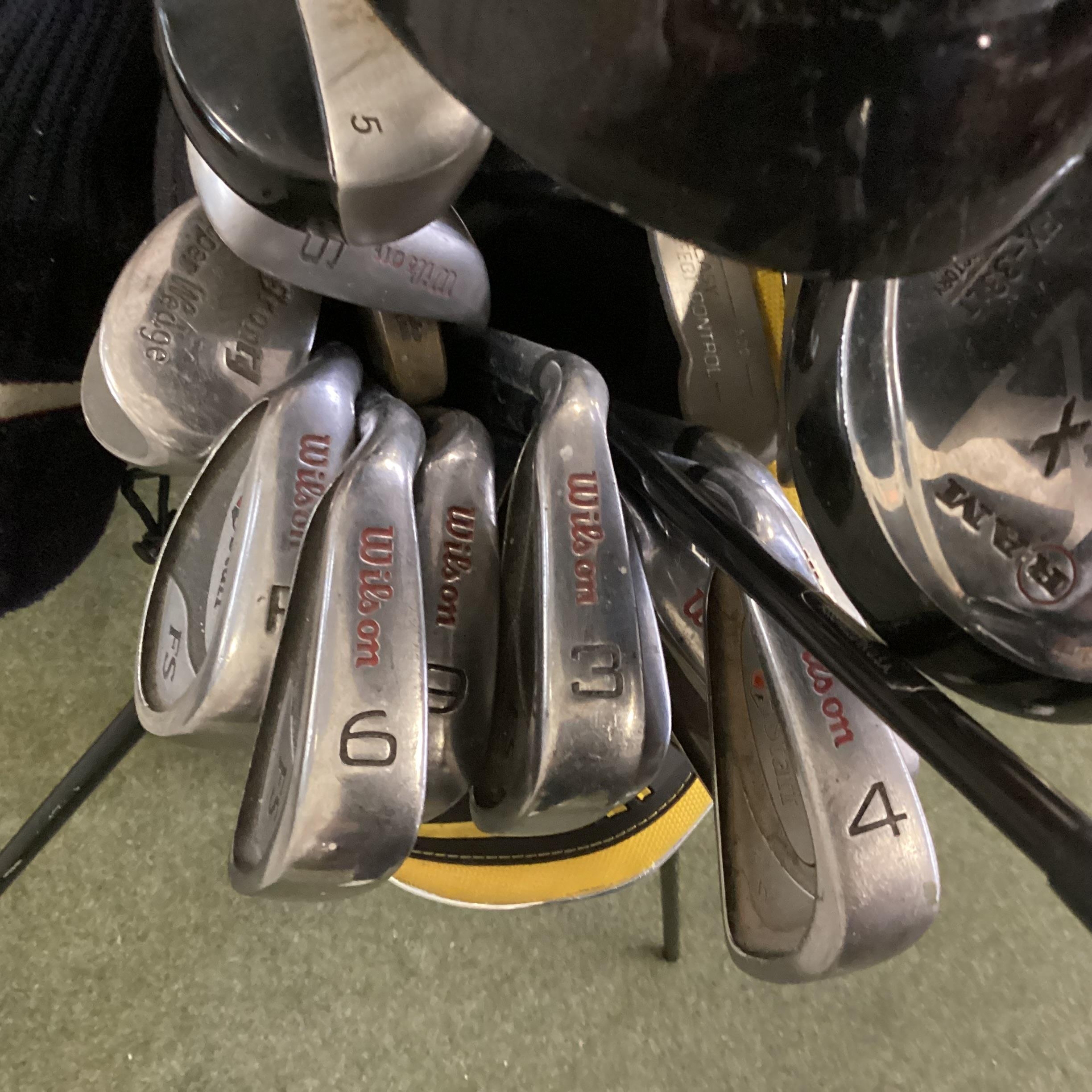 A quantity of golf clubs (for left hand players), as found - Image 6 of 6