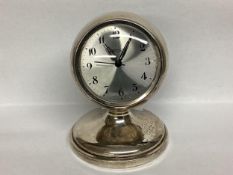 A Sterling silver mounted desk clock by Kemp Bros, Chester, 1927