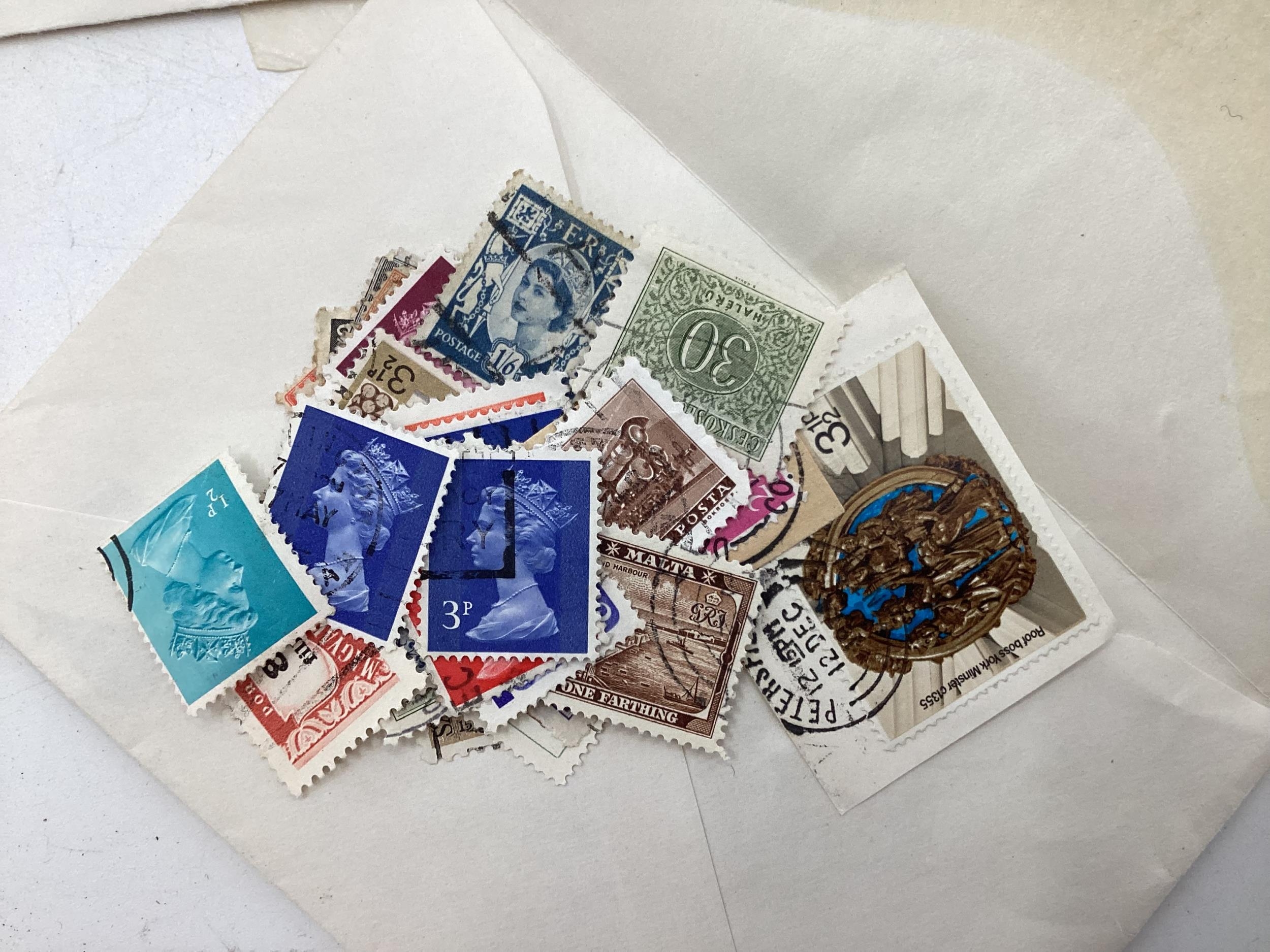 A collection of late C19th early C20th World stamps to include a good collection of early American - Image 9 of 12