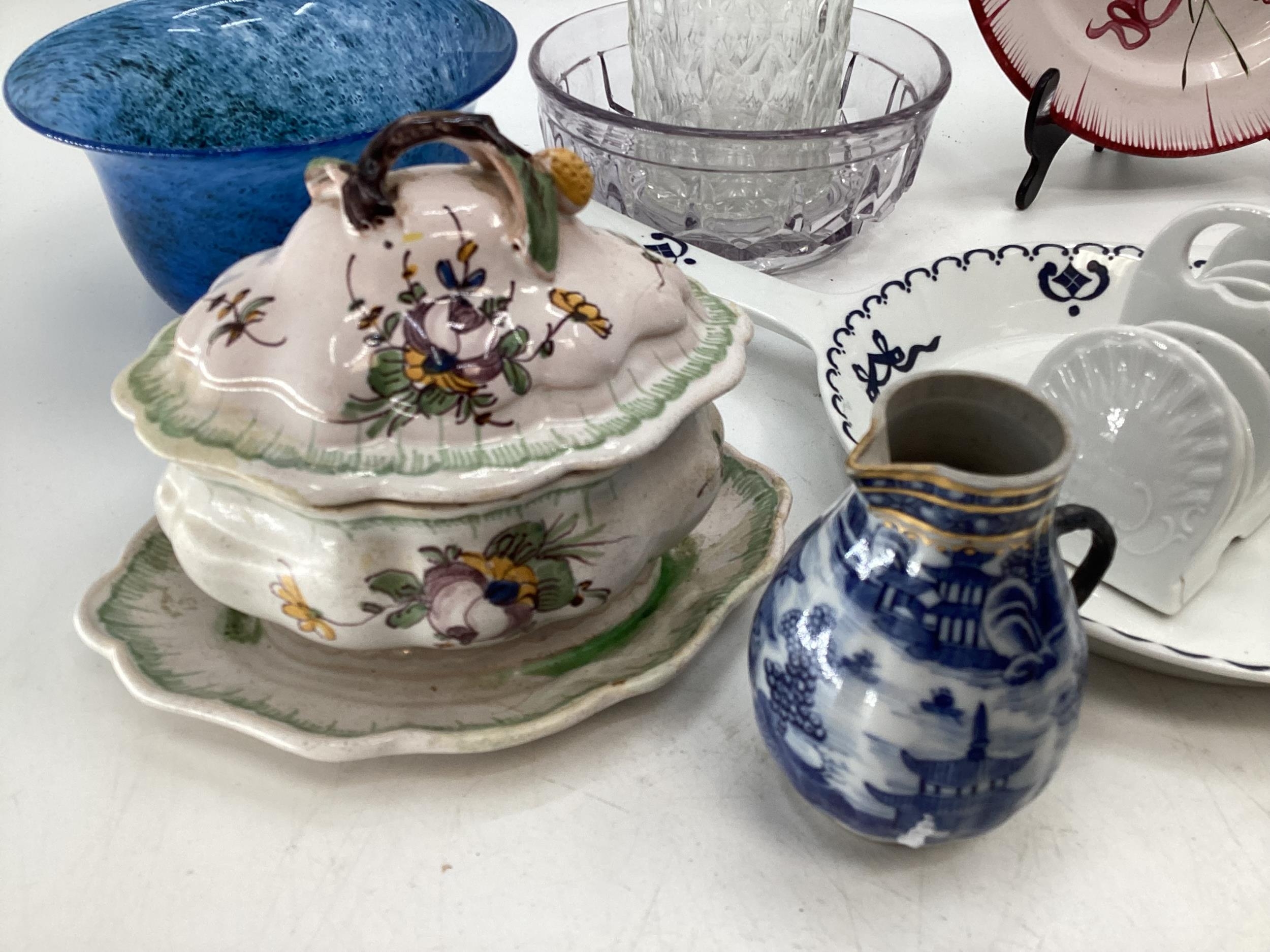 A collection of mixed ceramics - Image 15 of 28