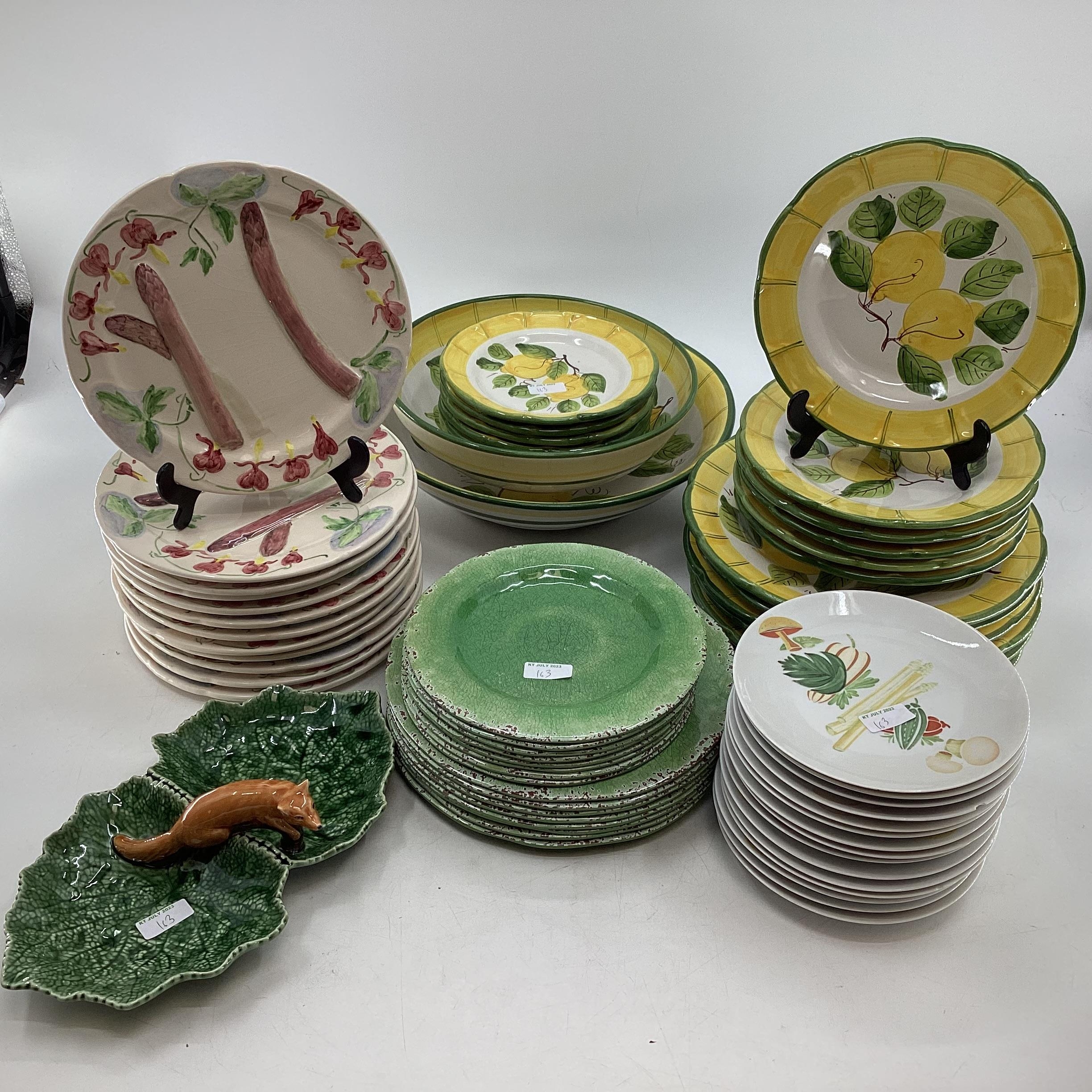 A collection of 20th century ceramics to include an extensive La Tartana Positano part service
