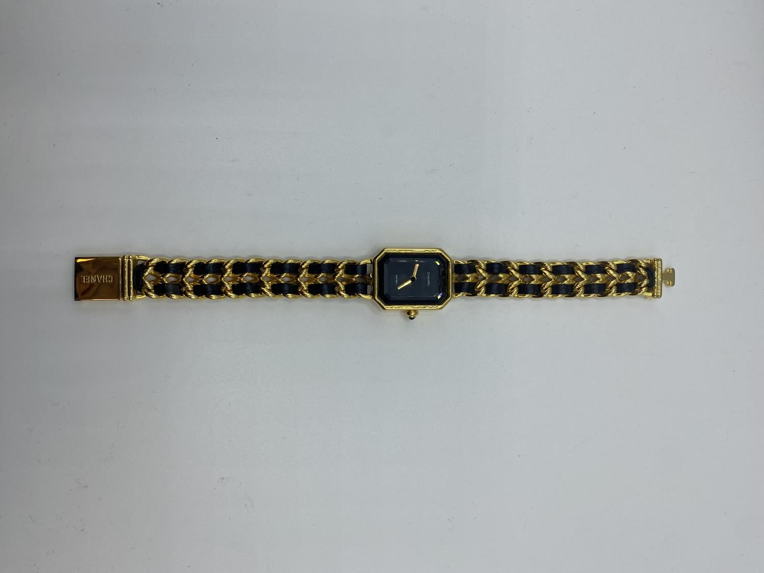 A Chanel ladies gold plated wristwatch. - Image 4 of 7