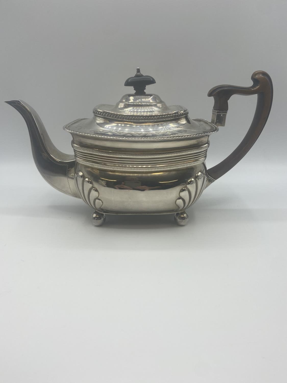 A Sterling Silver Three piece Georgian tea set London 1812. 340zt approx - Image 4 of 12