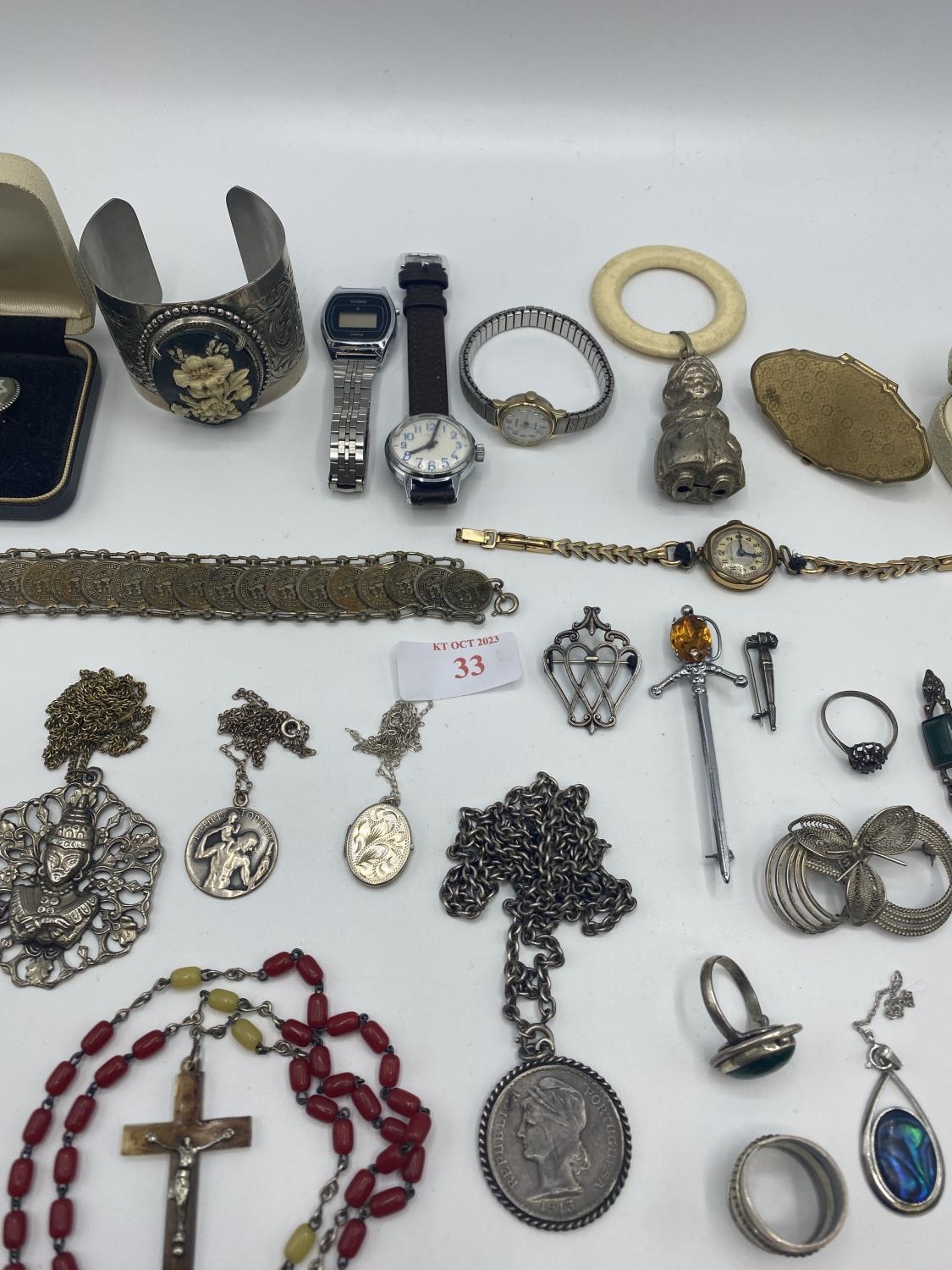 A collection of silver , white metal and costume jewellery /watches - Image 10 of 10